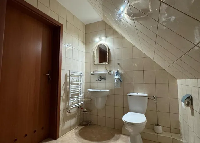 Проживание в семье Avila Нехоже